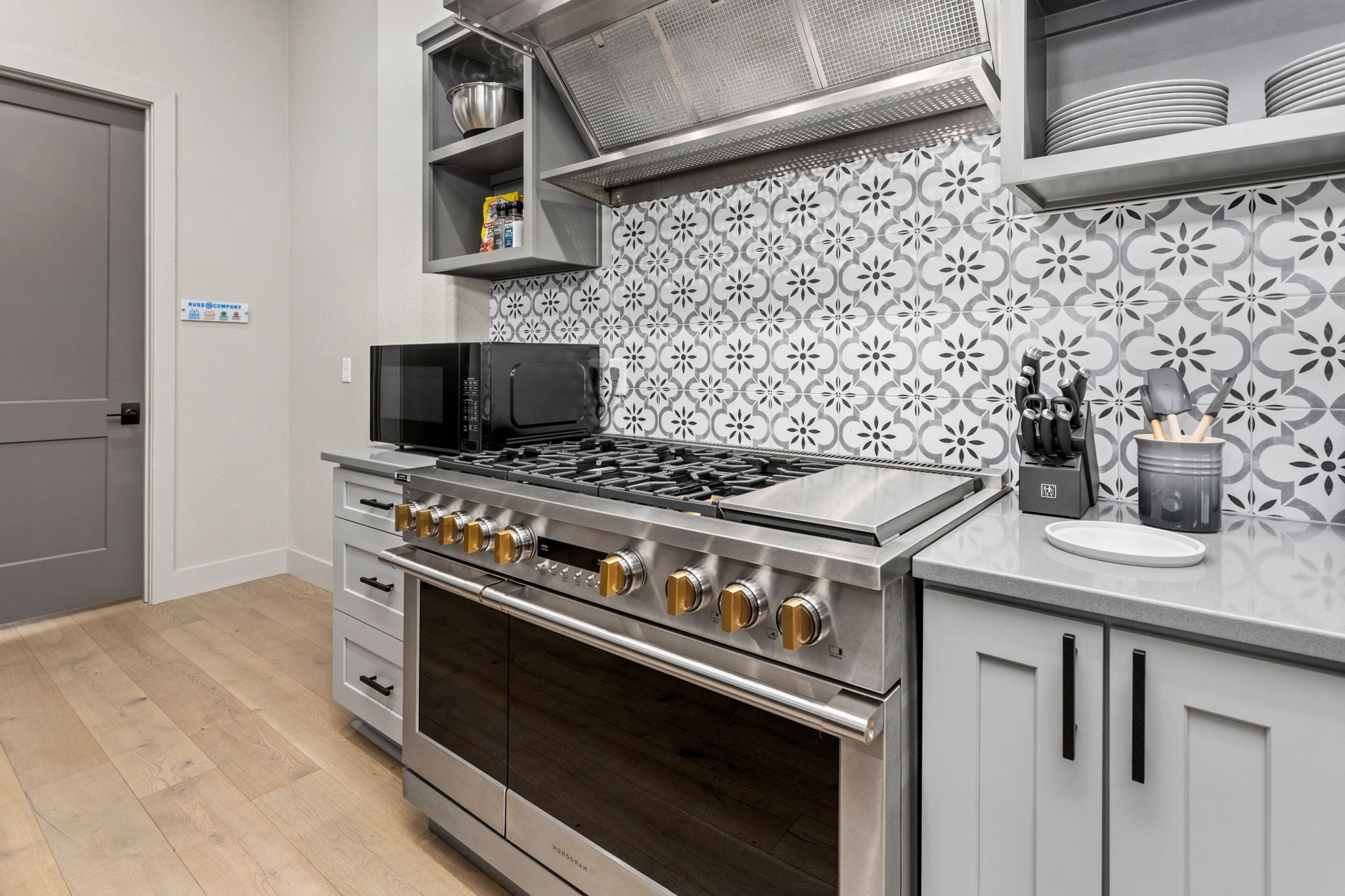 Kitchen Photo 4