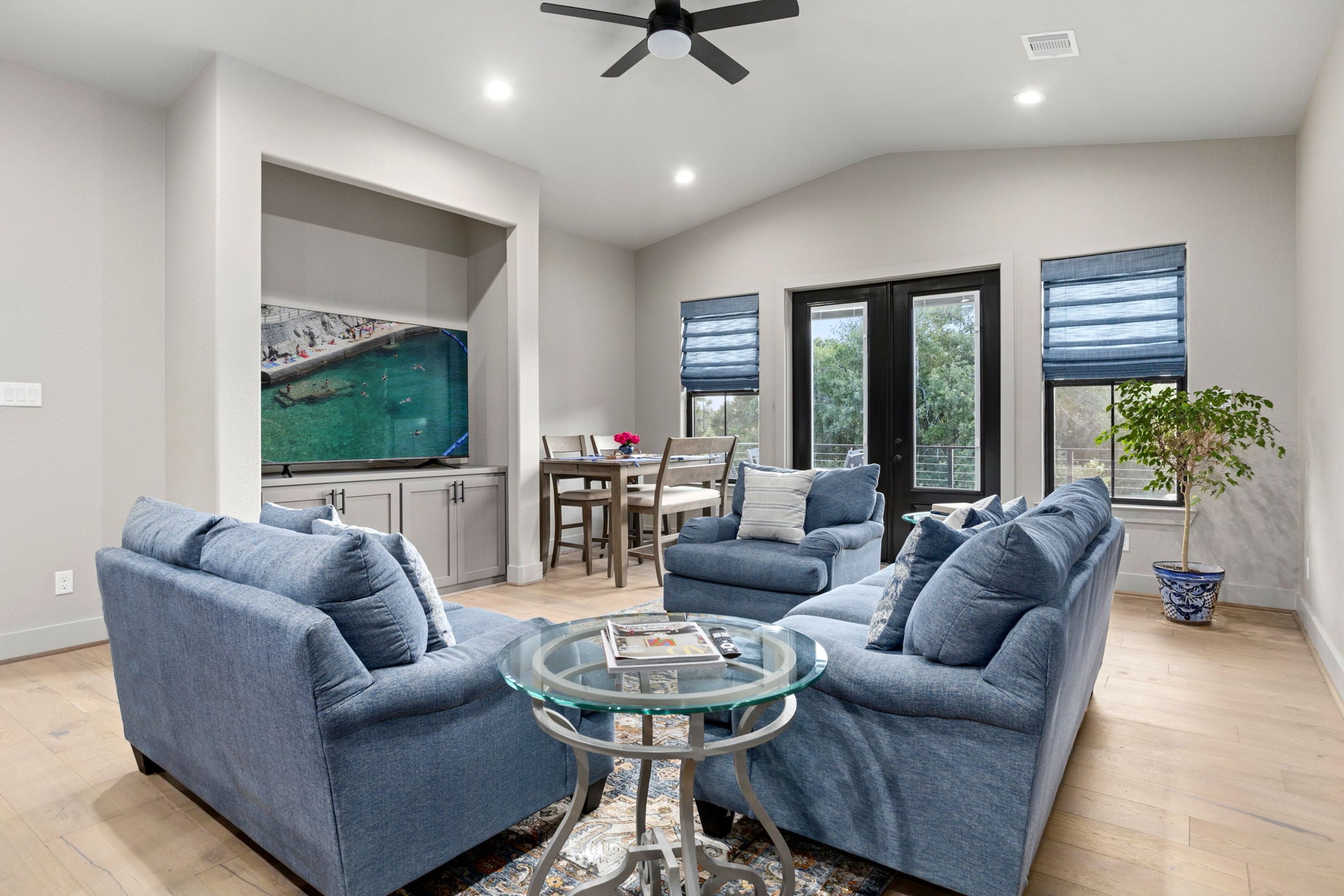 Warren Suite 3